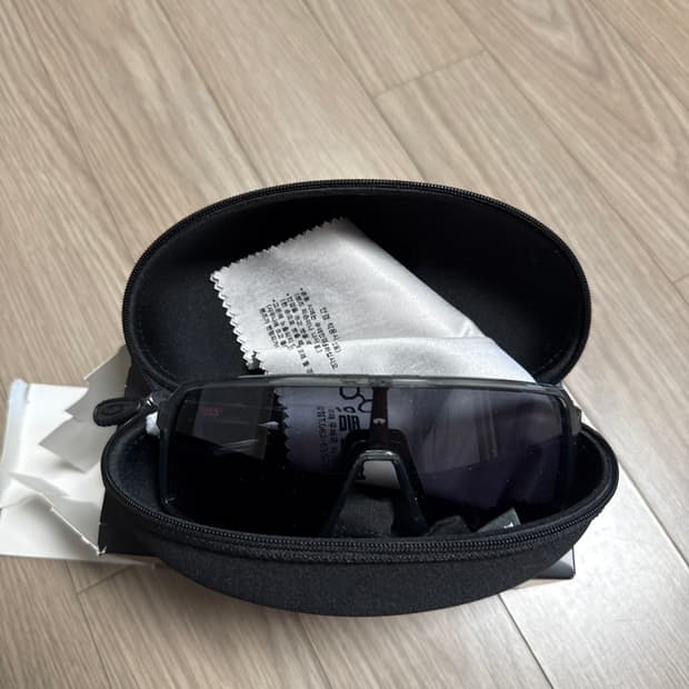 오클리 선글라스