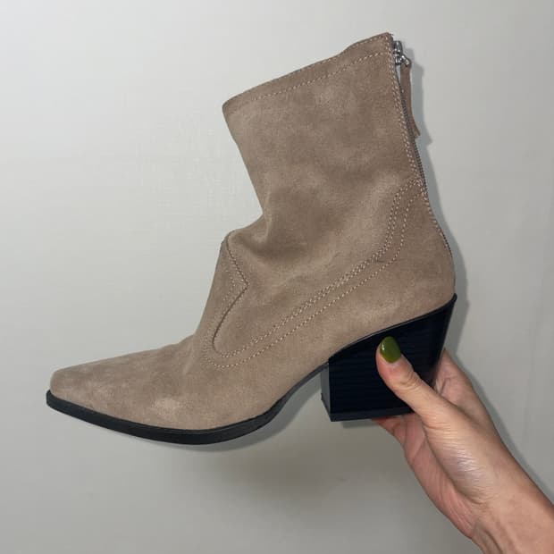 자라 스웨이드 앵클 부츠