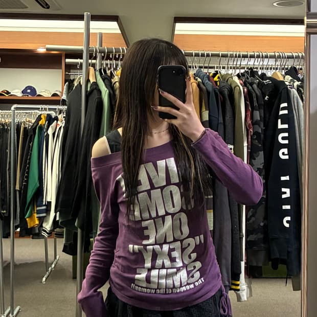 L)Japanese vintage 여성 셔링 디테일 레터링 롱 슬리브