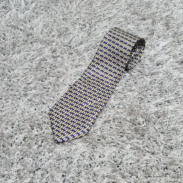 셀린느Celine 금장로고 패턴 넥타이 Free - N32