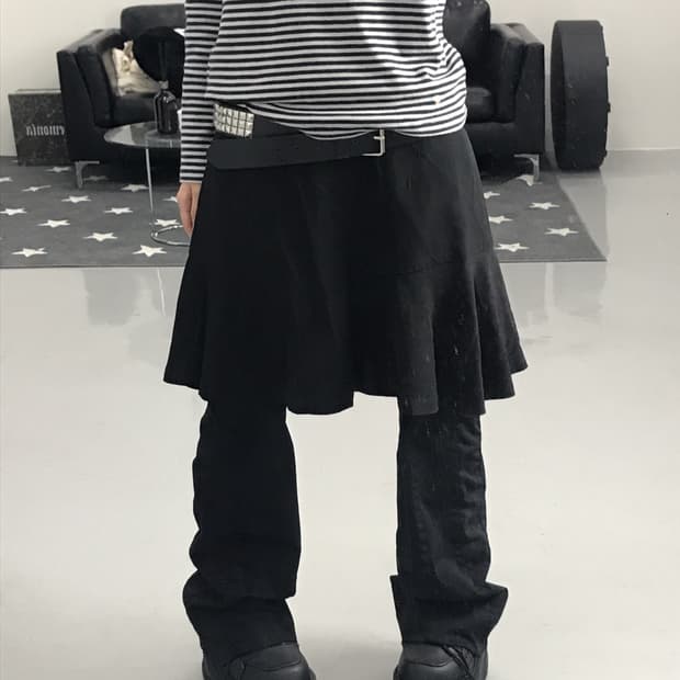 Dkny Black flared skirt