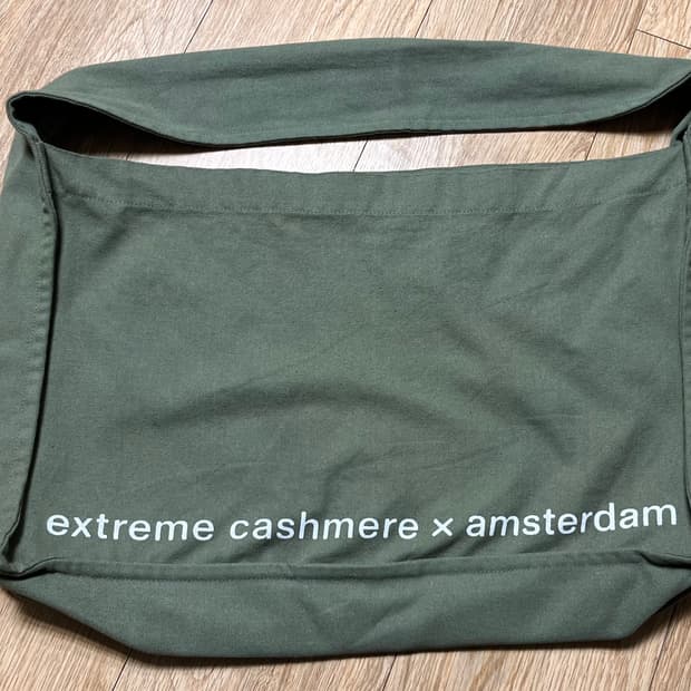 익스트림캐시미어 팝업백 카키