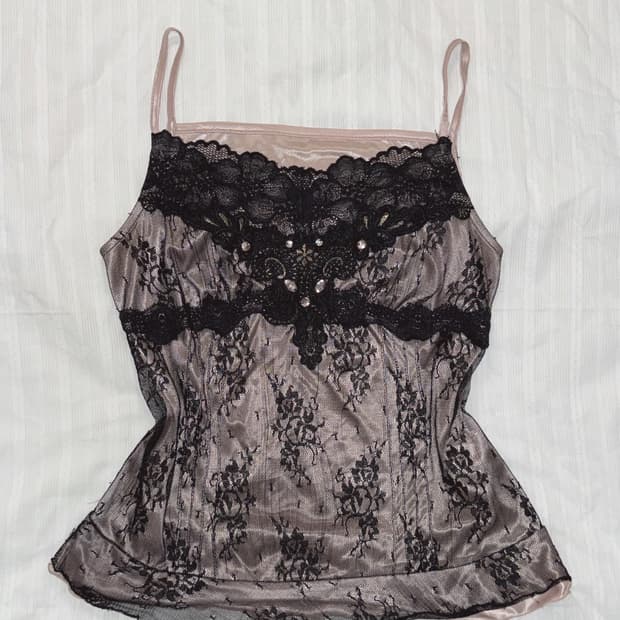 Oriental-style sleeveless