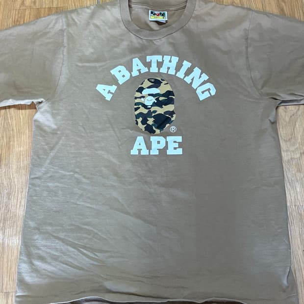 베이프 카모 반팔