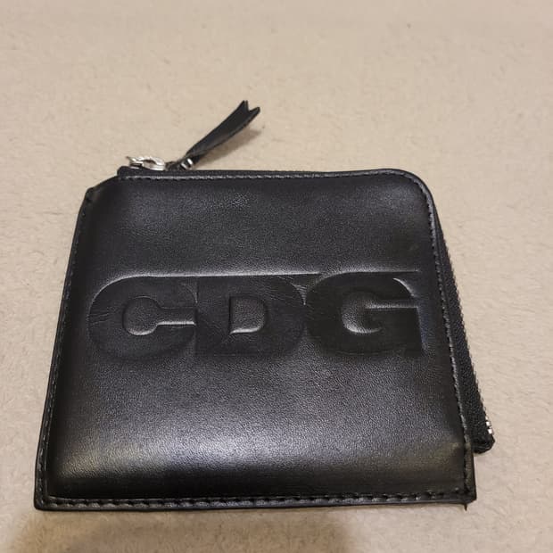 꼼데가르송 CDG로고 반지갑