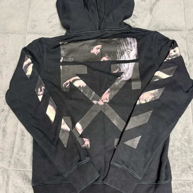 오프화이트 카라바조 후드티 S