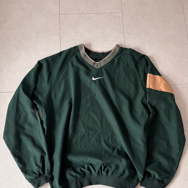 90s Nike 빈티지 트레이닝 풀오버 브이넥 · 밀리터리 그린 L