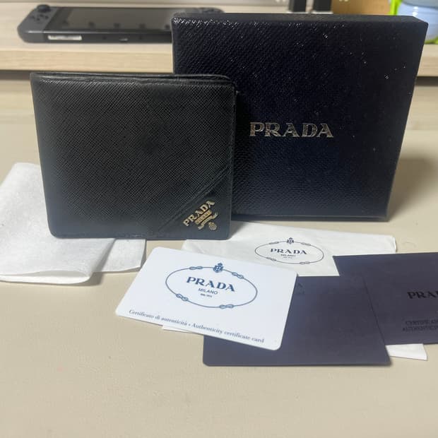 프라다 사피아노 반지갑 풀박스