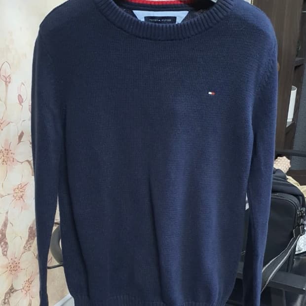 타미힐피거 니트