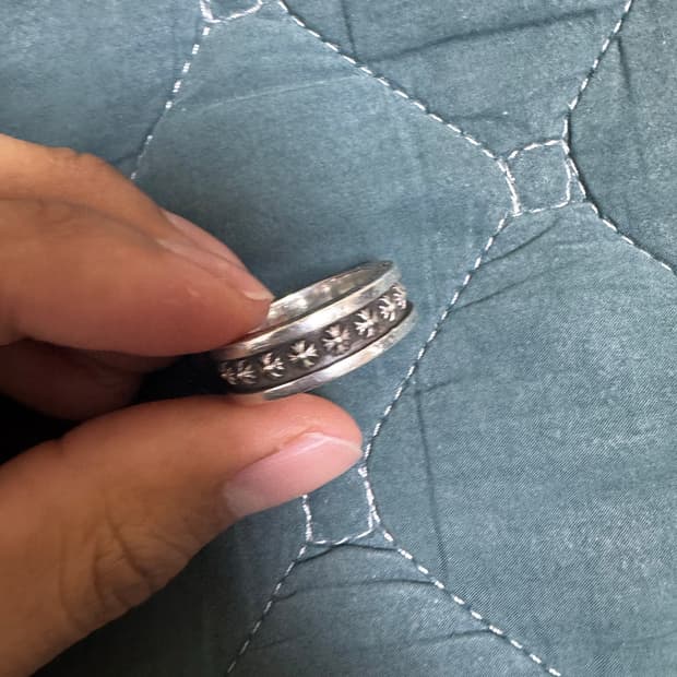 크롬하츠 미니플러스링 국내19호(us9정도) 판매 (한스룸구매)