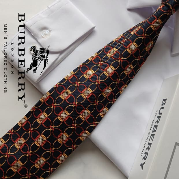 버버리 네이비 노바체크 모티브 넥타이 9.5cm A+~A등급 E922