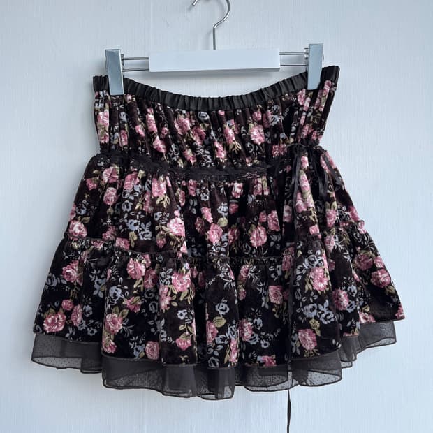 CHARMBERRYTIC 벨벳 스커트