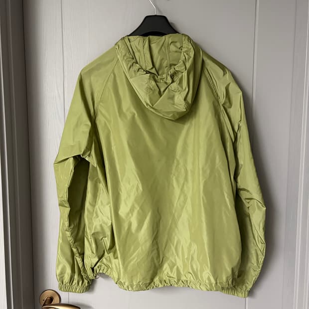 버버리 나일론 자켓 with EKD patch L사이즈 판매합니다