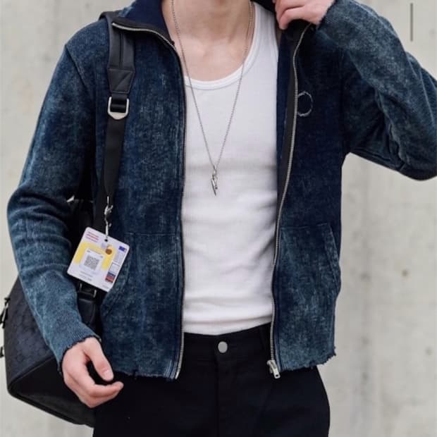Stone Washed Ribbed Neck Zip Up_[Blue]