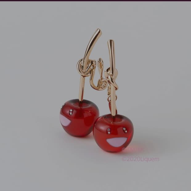 카이카이키키 무라카미 다카시 리큐엠 콜라보 체리 귀걸이