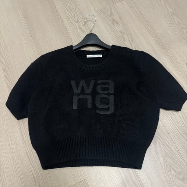 알렉산더왕 블랙로고 반팔니트
