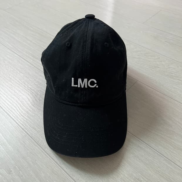 LMC 블랙 볼캡