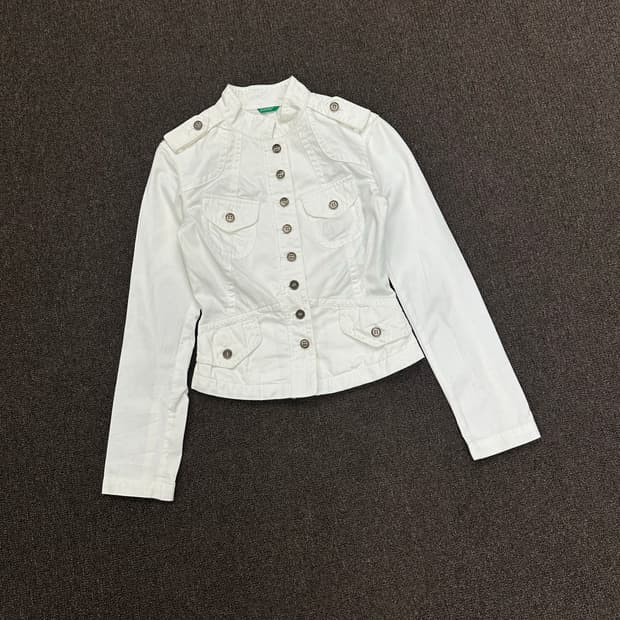 38)Benetton vintage 여성 화이트 자켓