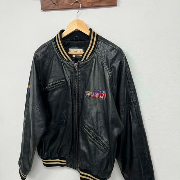 [L] Hante Champs Leather 스타디움 가죽 바시티 자켓 