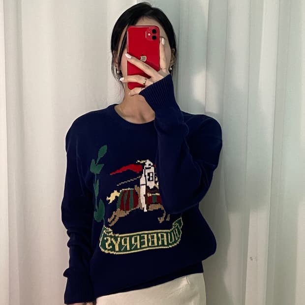 버버리 월계수 빅로고 니트