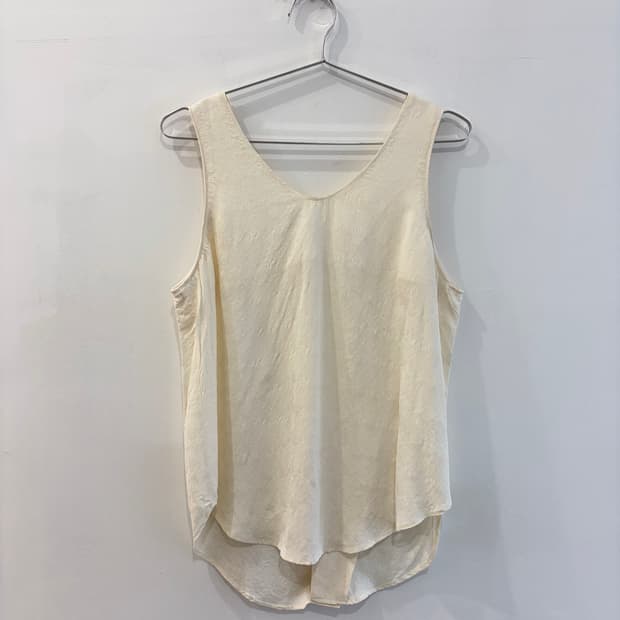 Jane smith neck sleevless top