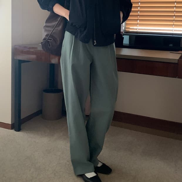 민트 코튼 턱 팬츠