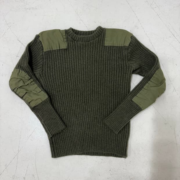 80‘s British Army Commando Wool sweater.