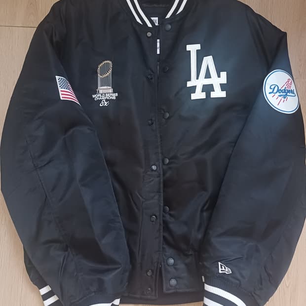 뉴에라 la 다저스 한정판 우승 자켓 블랙 XL 새상품 오타니 (원하는 