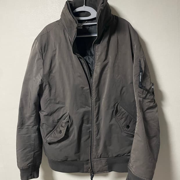 cp컴퍼니 봄버자켓