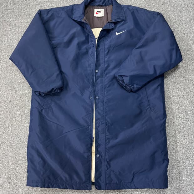 나이키 올드스쿨 돕바 벤츠코트