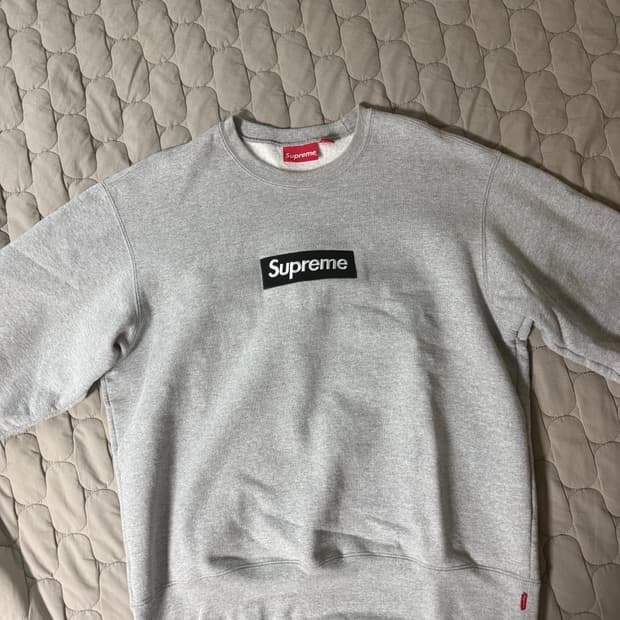 슈프림 맨투맨 m