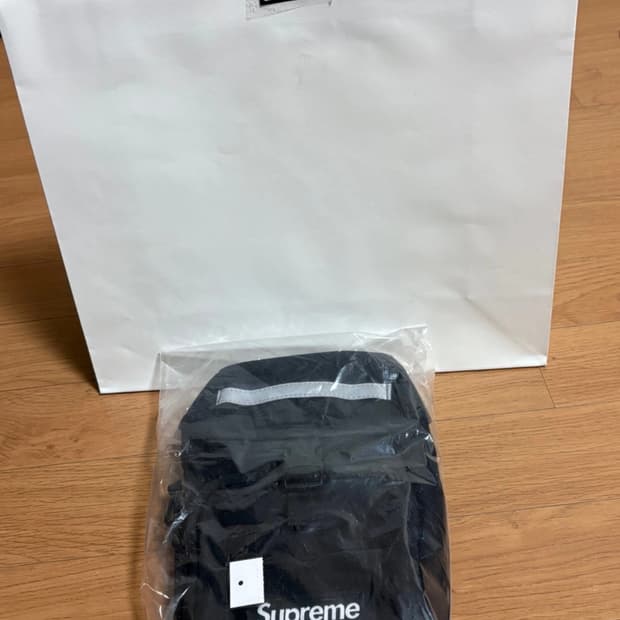 슈프림 카메라백 