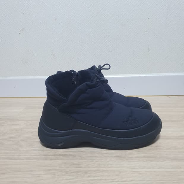 노스페이스 블랙 패딩 숏 부츠 240