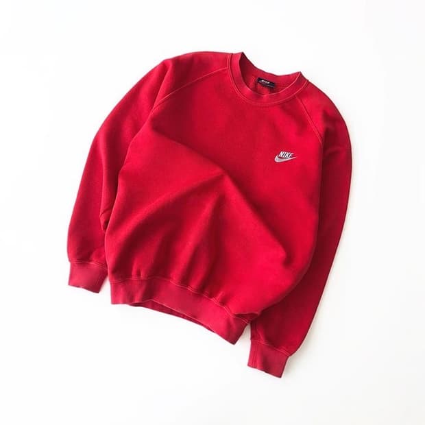 나이키 nike 레드 빈티지 맨투맨. 스웻셔츠