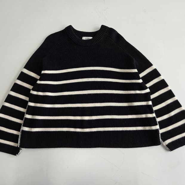COS 스트라이프 니트 블랙 L