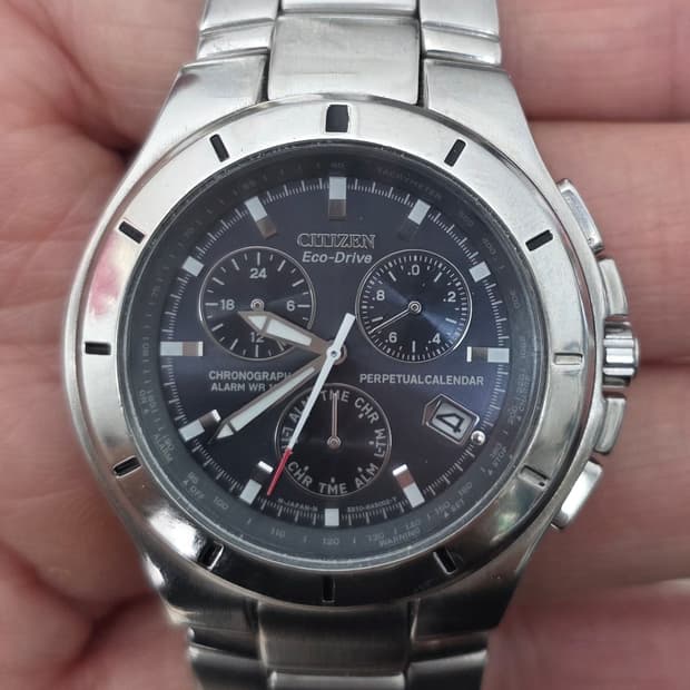 시티즌 (CITIZEN) 솔라 퍼페츄얼 에코드라이버 E819 고장 시계