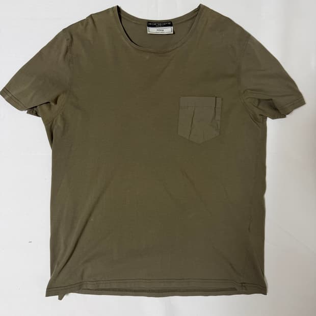 아미(AMI) X 10 꼬르소꼬모 콜라보 반팔 티셔츠(카키)