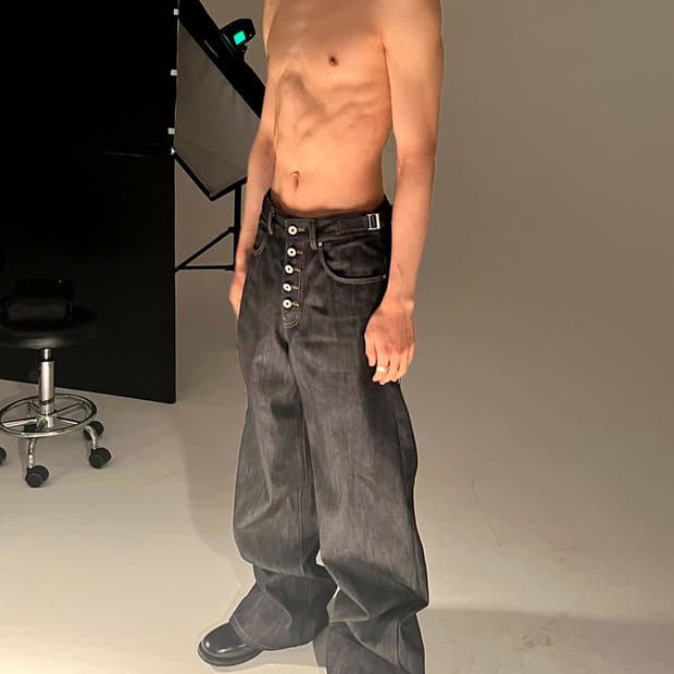 비엑세스 TRIBAL RAW DENIM LOOSE PANTS 