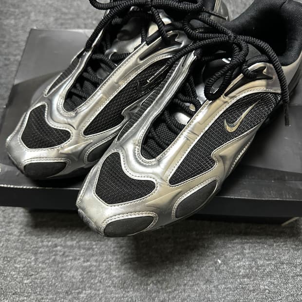 나이키 뮤즈 실버 W280