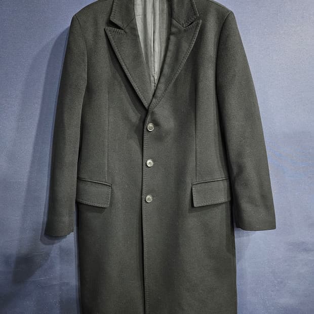 휴고보스 블랙컬러 남성 슬림핏 100 롱코트 