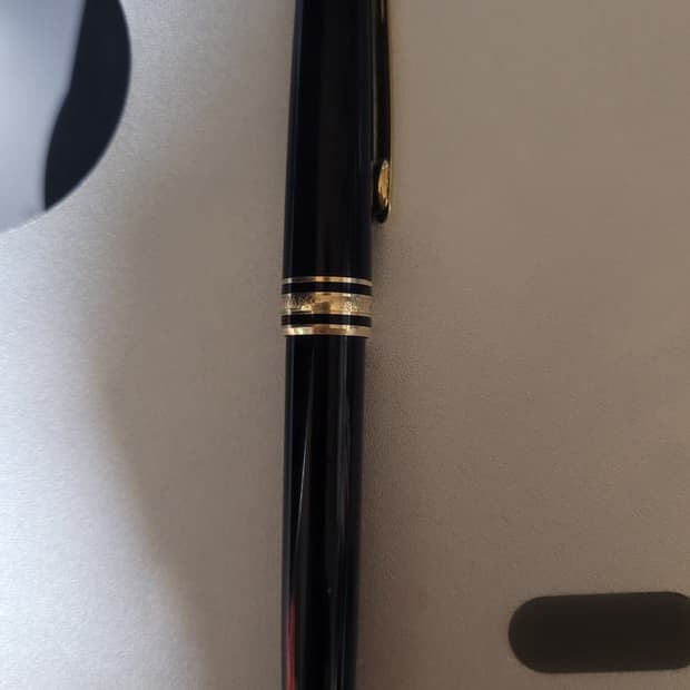 몽블랑 마이스터스튁 클레식 볼펜