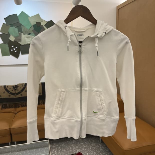 나이키 자수로고 크롭 후드집업 85 C05503