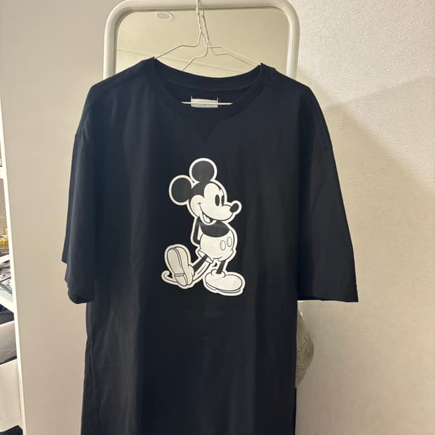 솔로이스트 미키 마우스 티셔츠