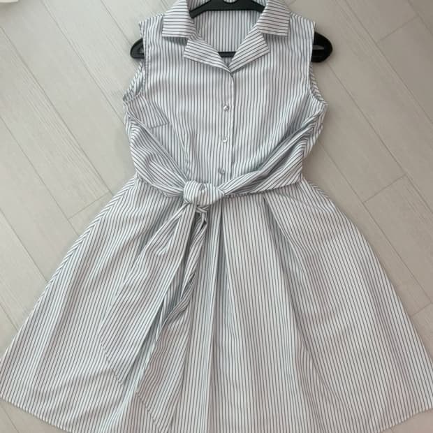 세실 맥 비 폴리 민소매 원피스 M