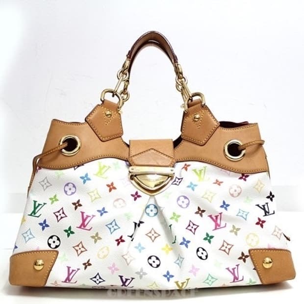 루이비통 멀티 우슐라 화이트 판매합니다