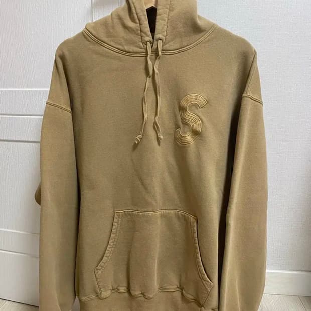 슈프림 오버다이드 후드 L 사이즈 큰 하자 없는   살짝의 사용감만 있습