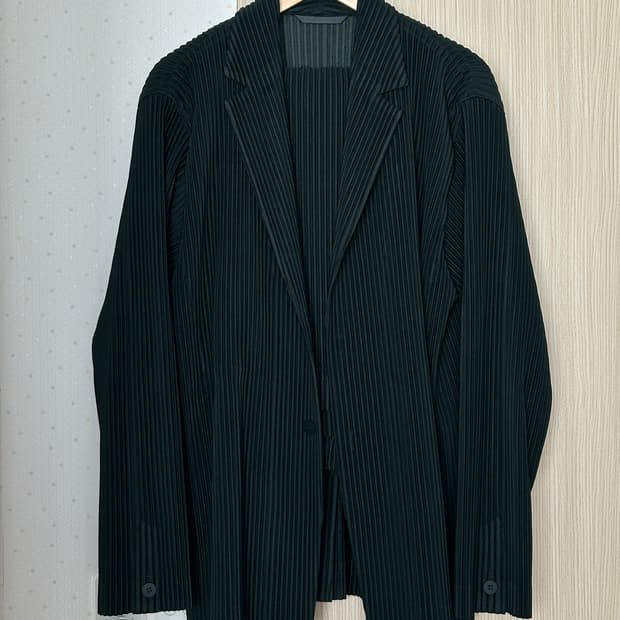 옴므플리세 카키 정장 세트 판매