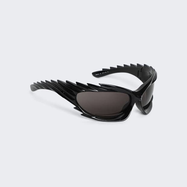 발렌시아가 스파이크 렉탱글 유일 매물