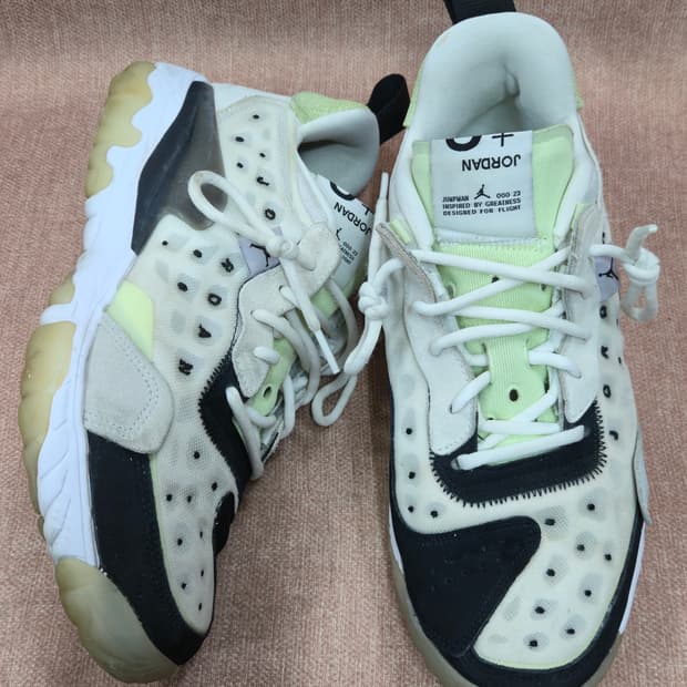 나이키 270mm-  조던 델타 2 화이트 블랙 베어리 볼트