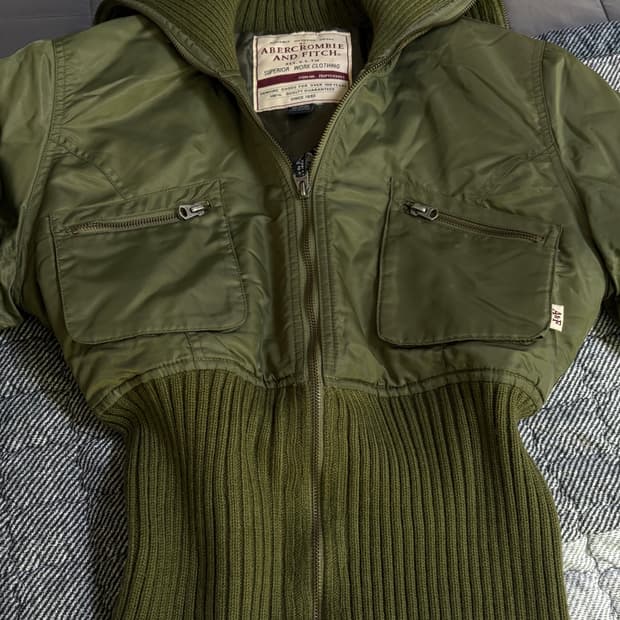 아베크롬비 항공점퍼